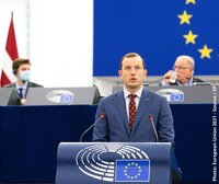 The European Parliament wants EU biodiversity policies to work for vulnerable peoples and to boost development
